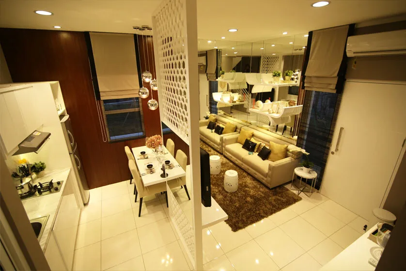Show unit Advani Homes — ruang tengah